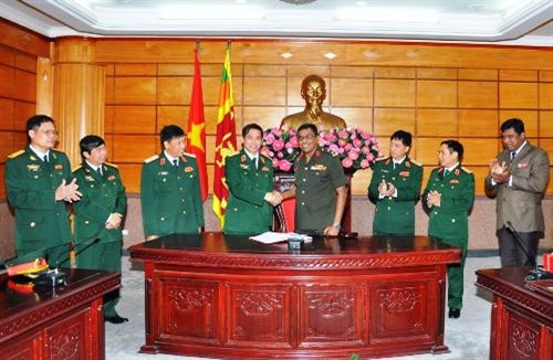 斯里兰卡愿为越南军事留学生提供奖学金 ảnh 1 斯里兰卡愿为越南军事留学生提供奖学金 ảnh 1