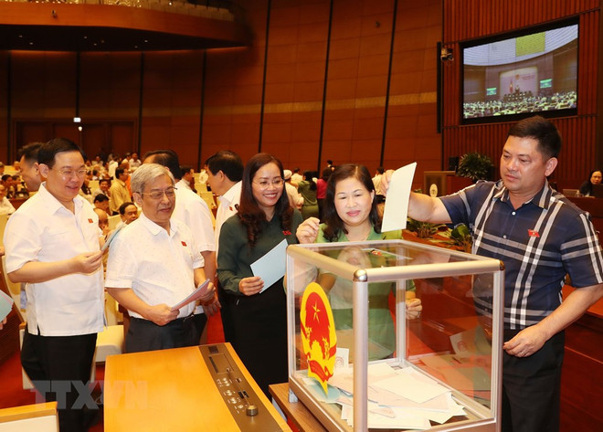 越南第十四届国会第九次会议公报(第十五号) ảnh 1 越南第十四届国会第九次会议公报(第十五号) ảnh 1