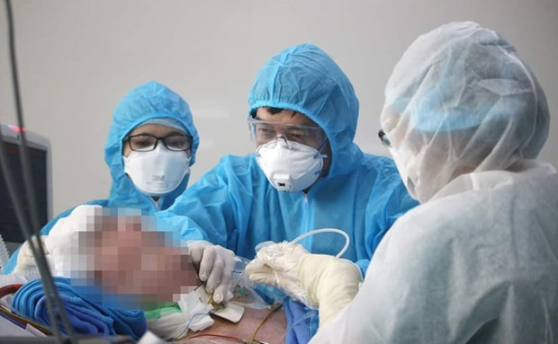 6月17日下午越南无新增新冠肺炎确诊病例 英国飞行员无需接受肺移植手术 ảnh 1 6月17日下午越南无新增新冠肺炎确诊病例 英国飞行员无需接受肺移植手术 ảnh 1
