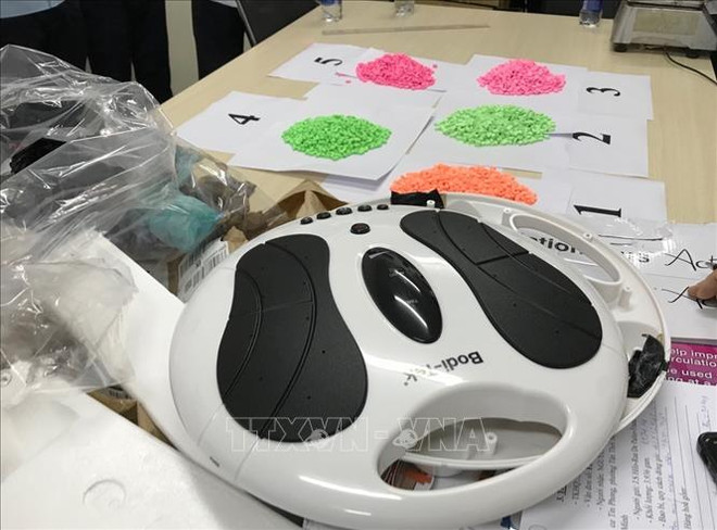 胡志明市海关查获9公斤合成毒品 ảnh 1 胡志明市海关查获9公斤合成毒品 ảnh 1