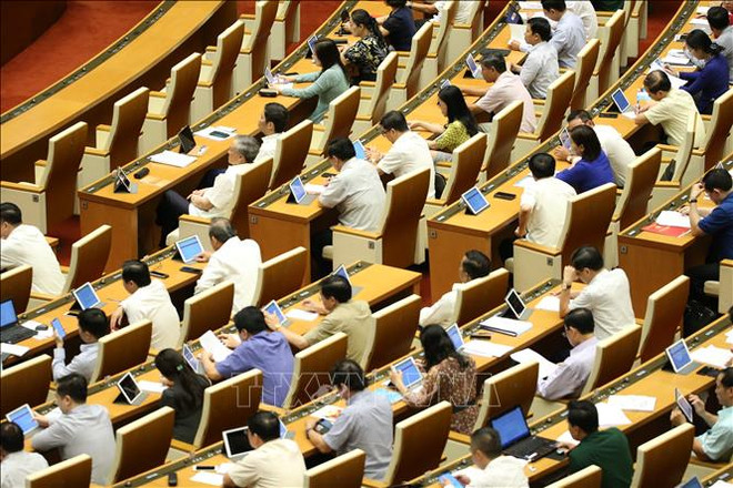 越南第十四届国会第九次会议公报(第十三号) ảnh 1 越南第十四届国会第九次会议公报(第十三号) ảnh 1
