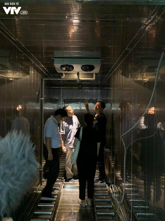 日本专家前往北江省检查输日荔枝检疫工作 ảnh 1