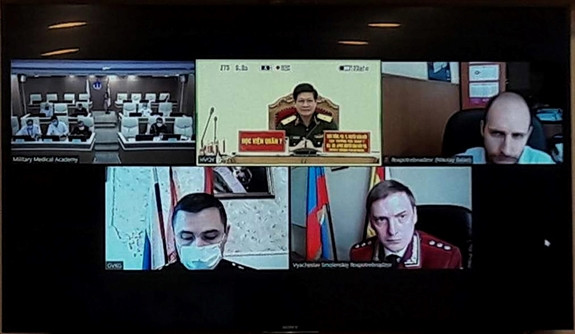 越南与俄罗斯军医合作展开新冠肺炎疫情防控线上交流 ảnh 1 越南与俄罗斯军医合作展开新冠肺炎疫情防控线上交流 ảnh 1