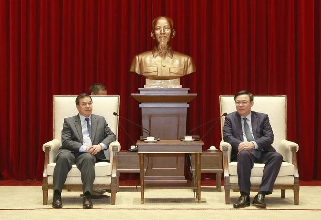 河内全力巩固越南与老挝特殊友好关系 ảnh 1 河内全力巩固越南与老挝特殊友好关系 ảnh 1