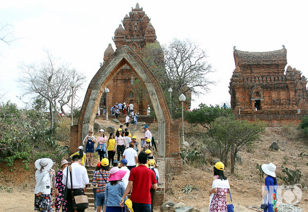 越南宁顺省力争2019年接待游客量200多万人次 ảnh 1