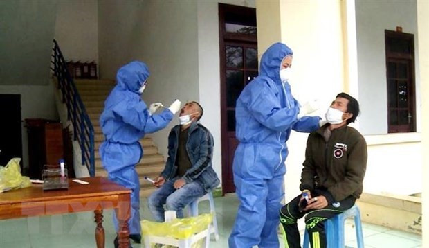 越南政府总理:暂停执行从出现新冠病毒新变种的国家和地区飞往越南的航班 ảnh 2 越南政府总理:暂停执行从出现新冠病毒新变种的国家和地区飞往越南的航班 ảnh 2