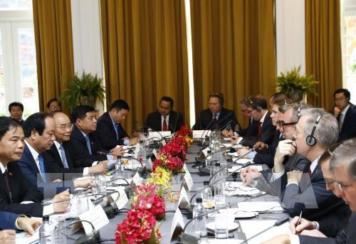 越南政府总理阮春福：欢迎美国企业对越南投资 ảnh 1