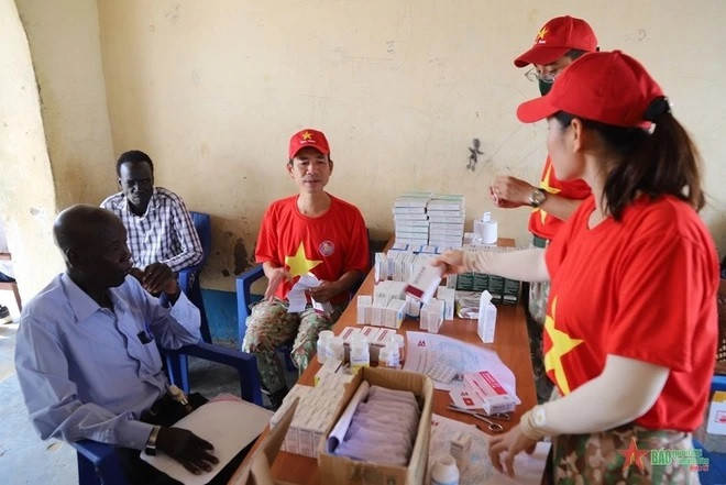 越南维和部队与当地民众建立良好关系 ảnh 2