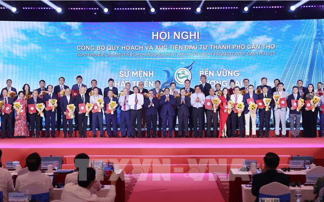 芹苴市向投资者送达44份合作备忘录 ảnh 1