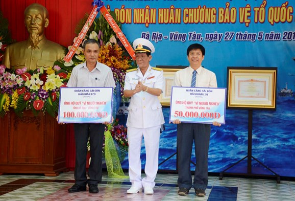 越南海军129号海团荣获一级捍卫祖国勋章 ảnh 2 越南海军129号海团荣获一级捍卫祖国勋章 ảnh 2