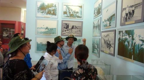 古共青盟代表团跟随古巴革命领袖菲德尔·卡斯特罗的脚印 ảnh 2