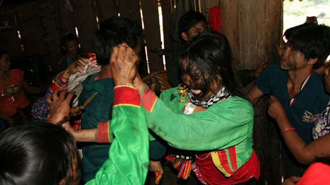 莱州莽族的独特婚俗 ảnh 1 莱州莽族的独特婚俗 ảnh 1