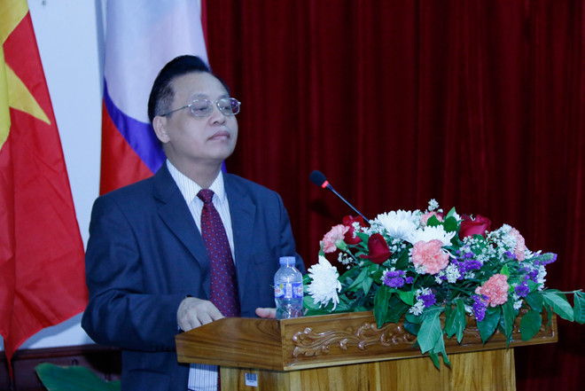 越老两国政治学院联合举行有关越老政治体系的科学研讨会 ảnh 2 越老两国政治学院联合举行有关越老政治体系的科学研讨会 ảnh 2