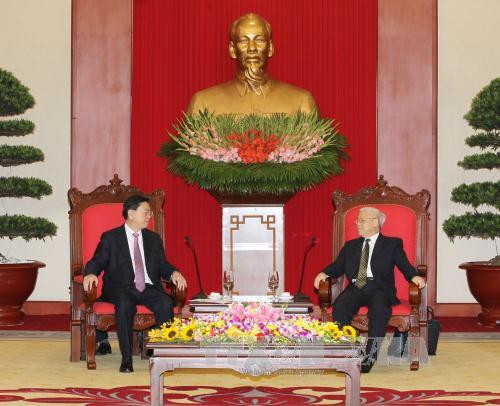 阮富仲总书记会见中国全国人大常委会委员长张德江 ảnh 1 阮富仲总书记会见中国全国人大常委会委员长张德江 ảnh 1