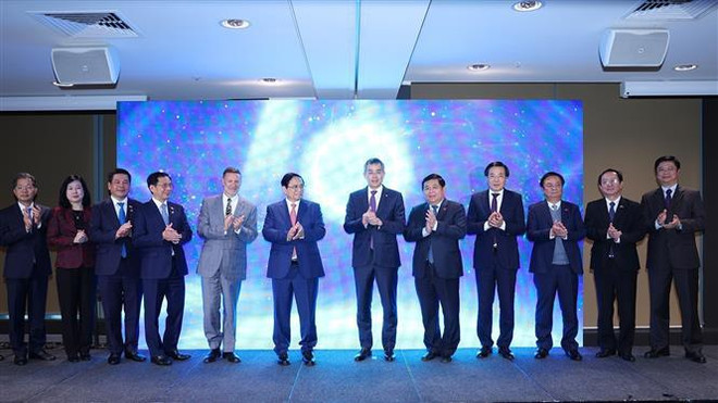 范明政总理:为各家航空公司良性竞争和发展创造一切便利条件 ảnh 2 范明政总理:为各家航空公司良性竞争和发展创造一切便利条件 ảnh 2