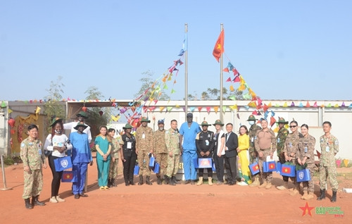 越南蓝色贝雷帽医生在本提乌举办首届医学科学会议 ảnh 1 越南蓝色贝雷帽医生在本提乌举办首届医学科学会议 ảnh 1