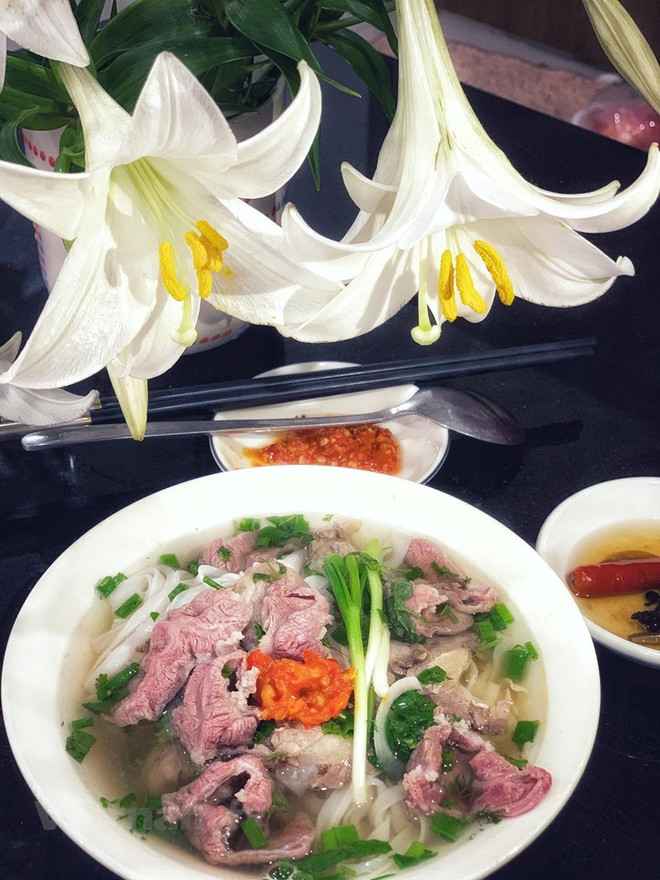 组图:牛肉粉是赴越南的外国游客值得一试的美食 ảnh 11 组图:牛肉粉是赴越南的外国游客值得一试的美食 ảnh 11