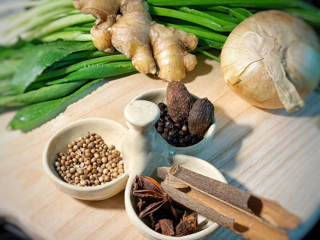 组图:牛肉粉是赴越南的外国游客值得一试的美食 ảnh 2 组图:牛肉粉是赴越南的外国游客值得一试的美食 ảnh 2