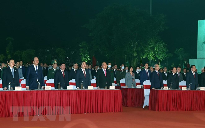 政府总理阮春福:农民需改变生产组织的思维 将先进技术应用于生产 ảnh 2 政府总理阮春福:农民需改变生产组织的思维 将先进技术应用于生产 ảnh 2