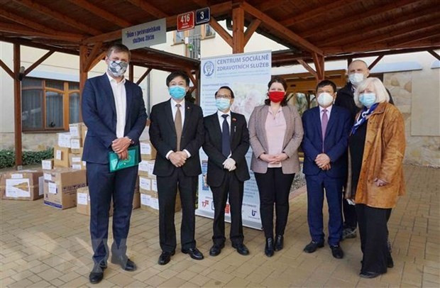 团结力量巩固旅居欧洲越南人群体的地位 ảnh 1 团结力量巩固旅居欧洲越南人群体的地位 ảnh 1