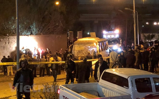 加快采取措施协助在埃及爆炸袭击事件中受影响的越南公民及其家属 ảnh 1 加快采取措施协助在埃及爆炸袭击事件中受影响的越南公民及其家属 ảnh 1