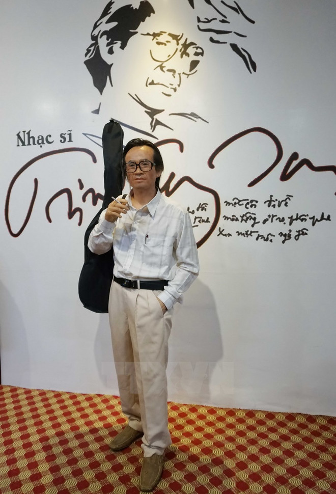 越南首个艺术名人蜡像馆开门迎客 有望成为游客的新旅游景点 ảnh 3