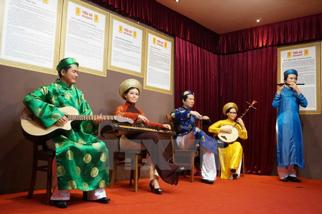 越南首个艺术名人蜡像馆开门迎客 有望成为游客的新旅游景点 ảnh 1