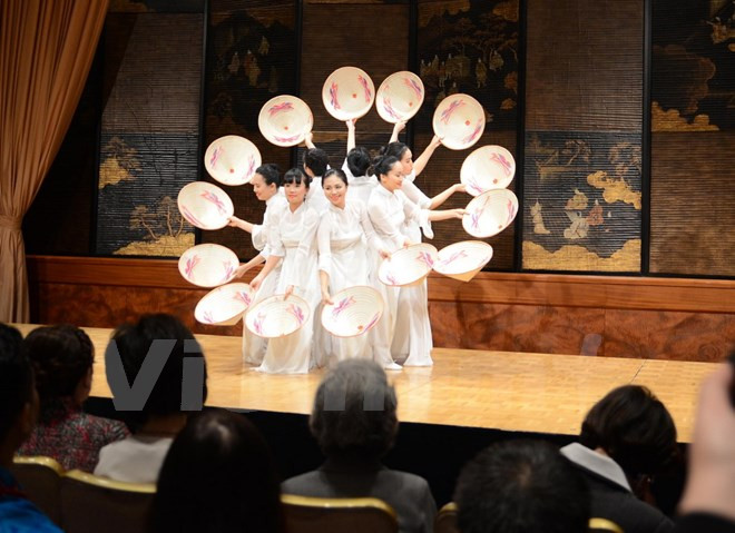 越南为第41次慈善义卖活动成功举办做出贡献 ảnh 1 越南为第41次慈善义卖活动成功举办做出贡献 ảnh 1