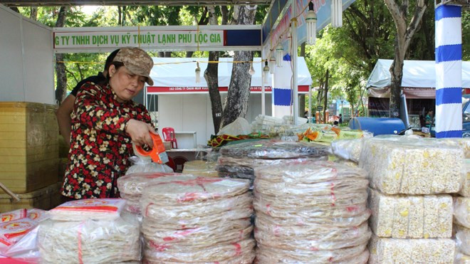 “融入时期的杰出农民”博览会在胡志明市举行 ảnh 1