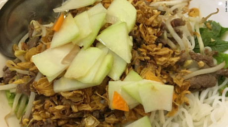 CNN为外国游客推荐赴河内旅游不可错过的5种米线 ảnh 4 CNN为外国游客推荐赴河内旅游不可错过的5种米线 ảnh 4