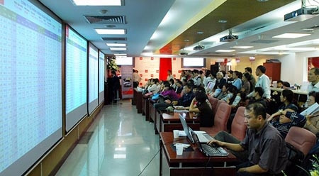 着力推进越南证券市场结构重组 ảnh 1 着力推进越南证券市场结构重组 ảnh 1