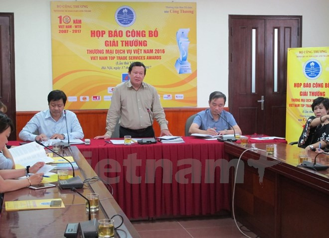百余企业及企业家荣获“2016年越南最佳贸易服务企业”奖 ảnh 1 百余企业及企业家荣获“2016年越南最佳贸易服务企业”奖 ảnh 1