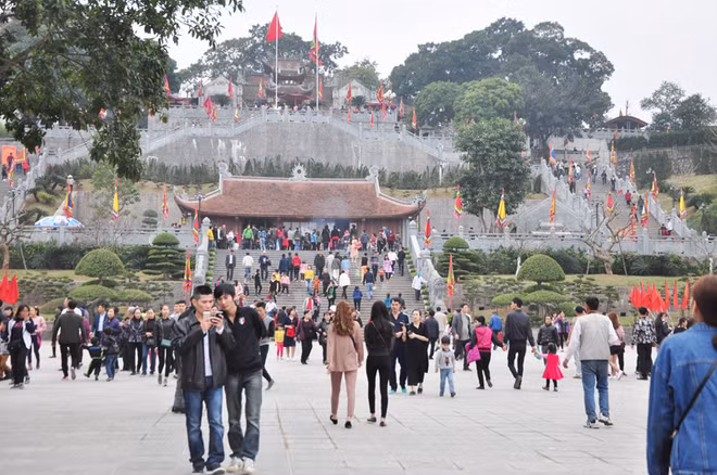 广宁省旅游业迎来旺季 ảnh 2 广宁省旅游业迎来旺季 ảnh 2