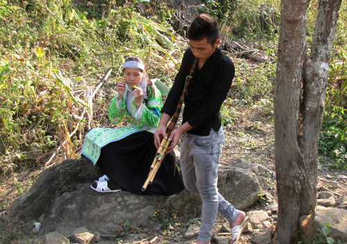 春天到西北地区听赫蒙族芦笙的故事 ảnh 1 春天到西北地区听赫蒙族芦笙的故事 ảnh 1