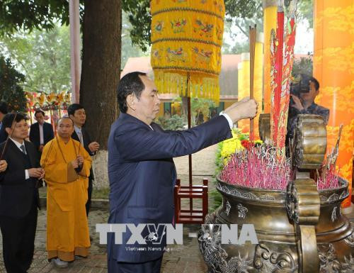 越南国家主席出席新春敬香祭祖仪式 ảnh 1