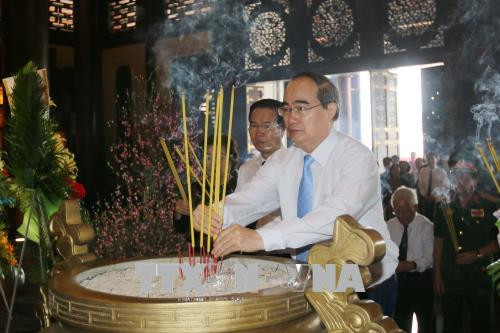 胡志明市举行西贡-堤岸-嘉定革命传统见面会 ảnh 2 胡志明市举行西贡-堤岸-嘉定革命传统见面会 ảnh 2