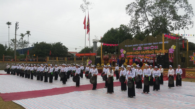 新年伊始越南各地传统春节庙会纷纷热闹登场 ảnh 1 新年伊始越南各地传统春节庙会纷纷热闹登场 ảnh 1