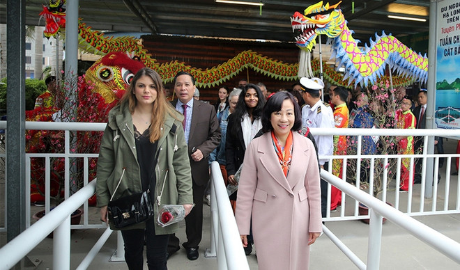 广宁省旅游业迎来旺季 ảnh 1 广宁省旅游业迎来旺季 ảnh 1
