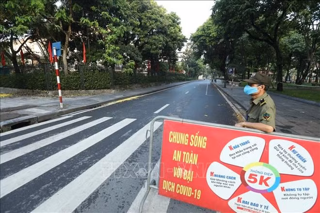 自7月24日6时起河内全市实施社会隔离措施 ảnh 2 自7月24日6时起河内全市实施社会隔离措施 ảnh 2