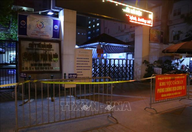 新冠肺炎疫情：7月25日晚起河内肺科医院暂停收治病患 ảnh 1