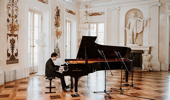 越南副外长致函祝贺越南年轻艺术家晋级第18届肖邦国际钢琴大赛总决赛 ảnh 1 越南副外长致函祝贺越南年轻艺术家晋级第18届肖邦国际钢琴大赛总决赛 ảnh 1