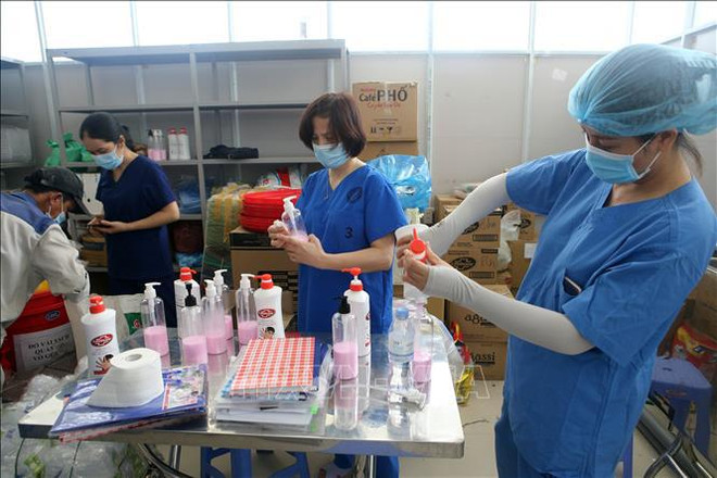 7月23日越南新增确诊病例7307例 创单日新增最高纪录 ảnh 1 7月23日越南新增确诊病例7307例 创单日新增最高纪录 ảnh 1