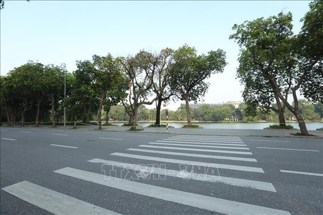 自7月24日6时起河内全市实施社会隔离措施 ảnh 4