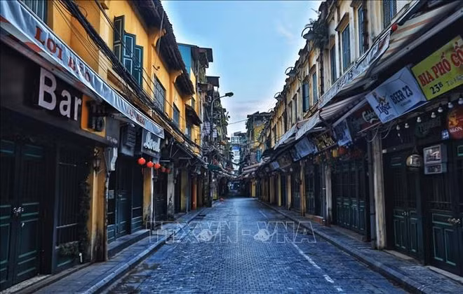 自7月24日6时起河内全市实施社会隔离措施 ảnh 1 自7月24日6时起河内全市实施社会隔离措施 ảnh 1