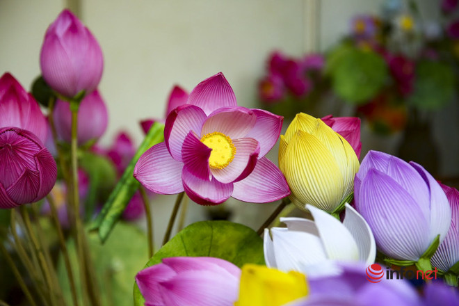 顺化青仙手工艺村：让纸花常开不败 ảnh 2