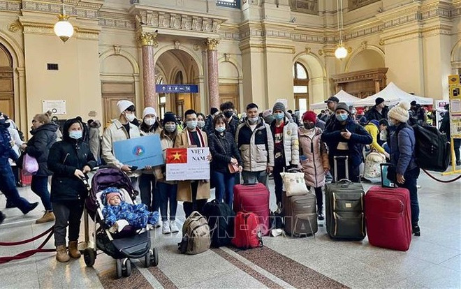 旅乌越侨将尽快渡过当前困难 ảnh 1 旅乌越侨将尽快渡过当前困难 ảnh 1