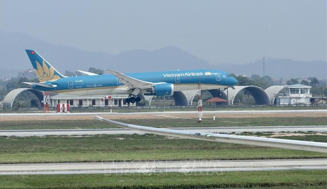 越南首趟乌克兰撤侨航班安全抵达河内 ảnh 1 越南首趟乌克兰撤侨航班安全抵达河内 ảnh 1