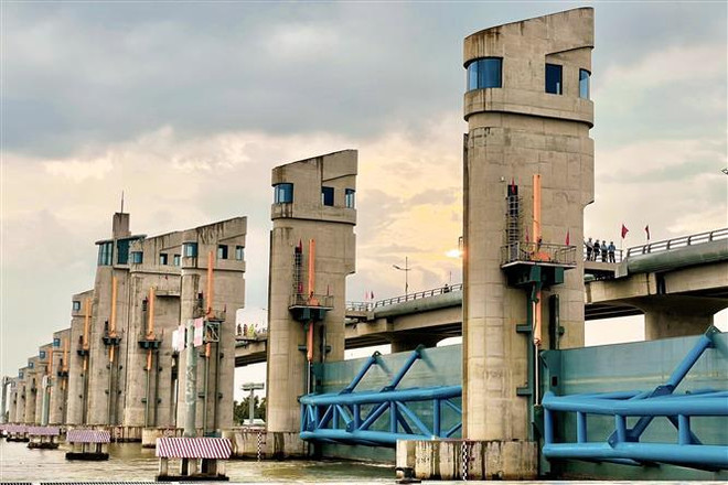 政府总理范明政出席坚江省盖临-盖比水利项目一期工程落成典礼 ảnh 1 政府总理范明政出席坚江省盖临-盖比水利项目一期工程落成典礼 ảnh 1