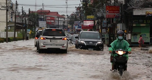 台风“红霞” 影响到泰国22府 ảnh 1