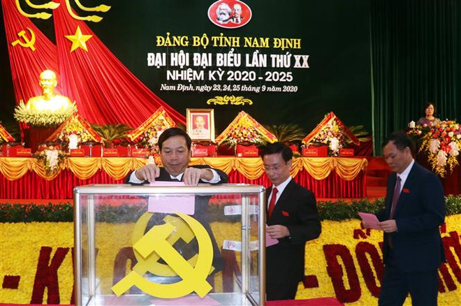迎接党的十三大:巴地头顿、北宁、南定等省党代会圆满落幕 ảnh 2 迎接党的十三大:巴地头顿、北宁、南定等省党代会圆满落幕 ảnh 2